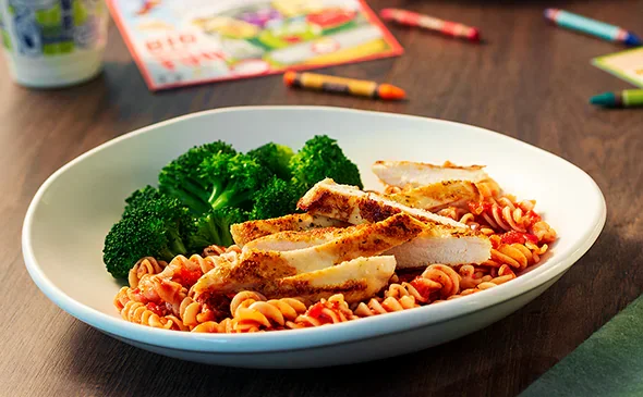 Kids Grilled Chicken with Rotini Pasta & Marinara